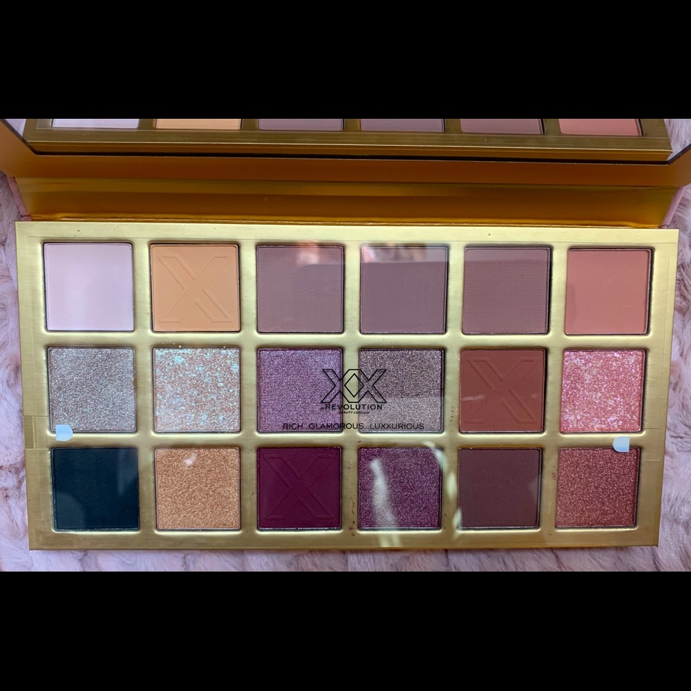 XX Revolution XXPECTATION 18-Pan Eyeshadow Palette